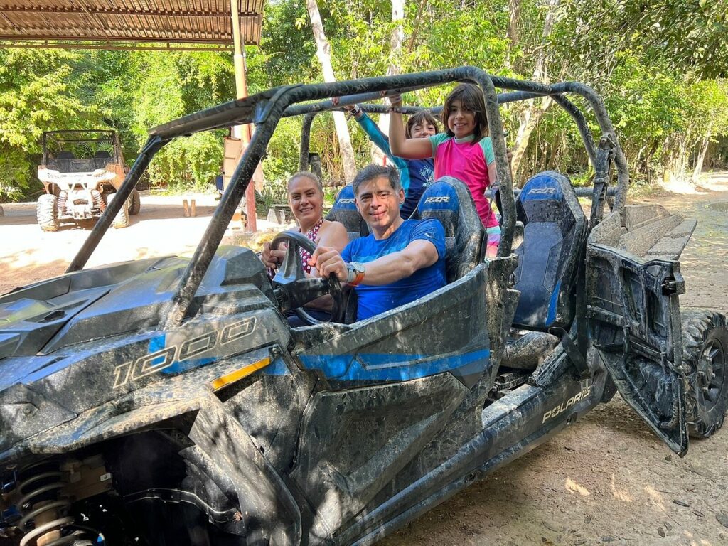 actividades de aventura en familia en la riviera maya