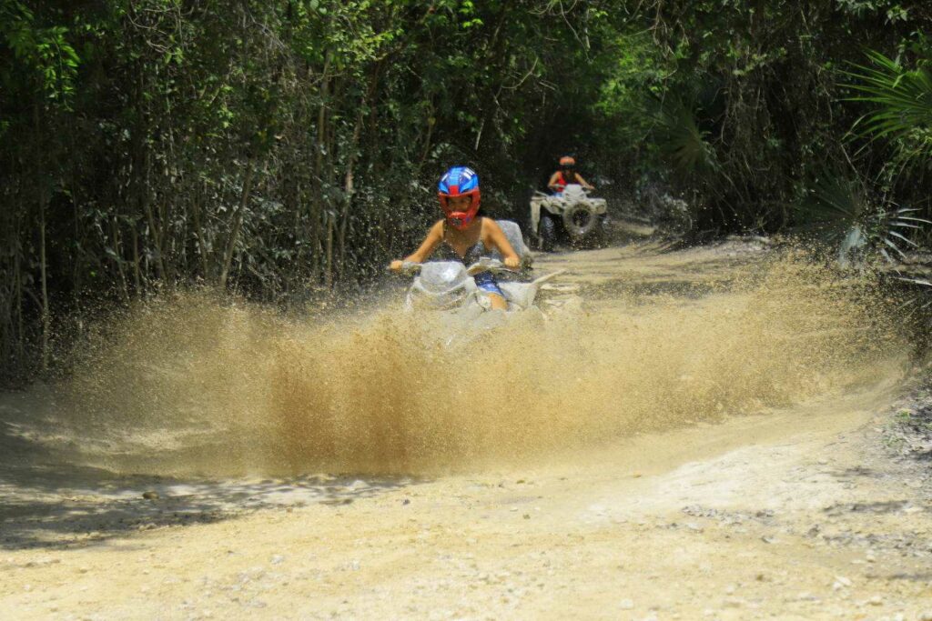 todo terreno en la selva